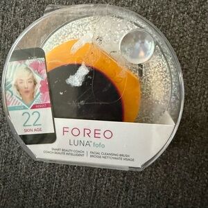 Foreo Luna Fofo Smart Silicone Facial Cleansing Brush Sunflower Yellow CP1